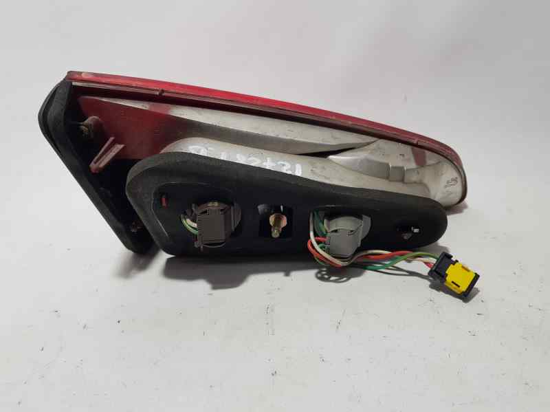 Piloto Trasero Derecho para Peugeot 607 (S1)