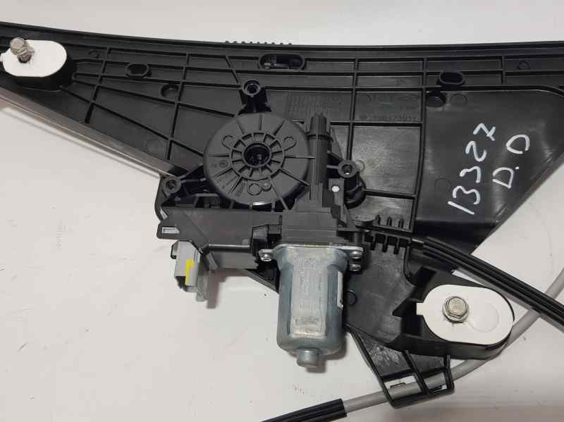 Elevalunas Delantero Derecho para Peugeot 208 (P2)