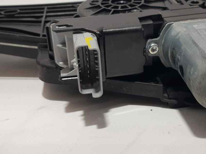 Elevalunas Delantero Derecho para Peugeot 208 (P2)