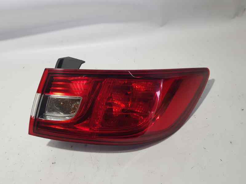 Piloto Trasero Derecho para Renault Clio Iv