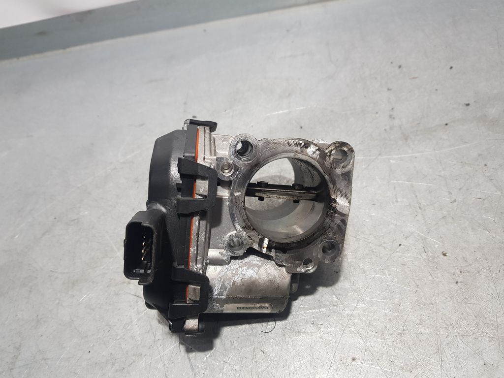 Caja Mariposa para Peugeot 208