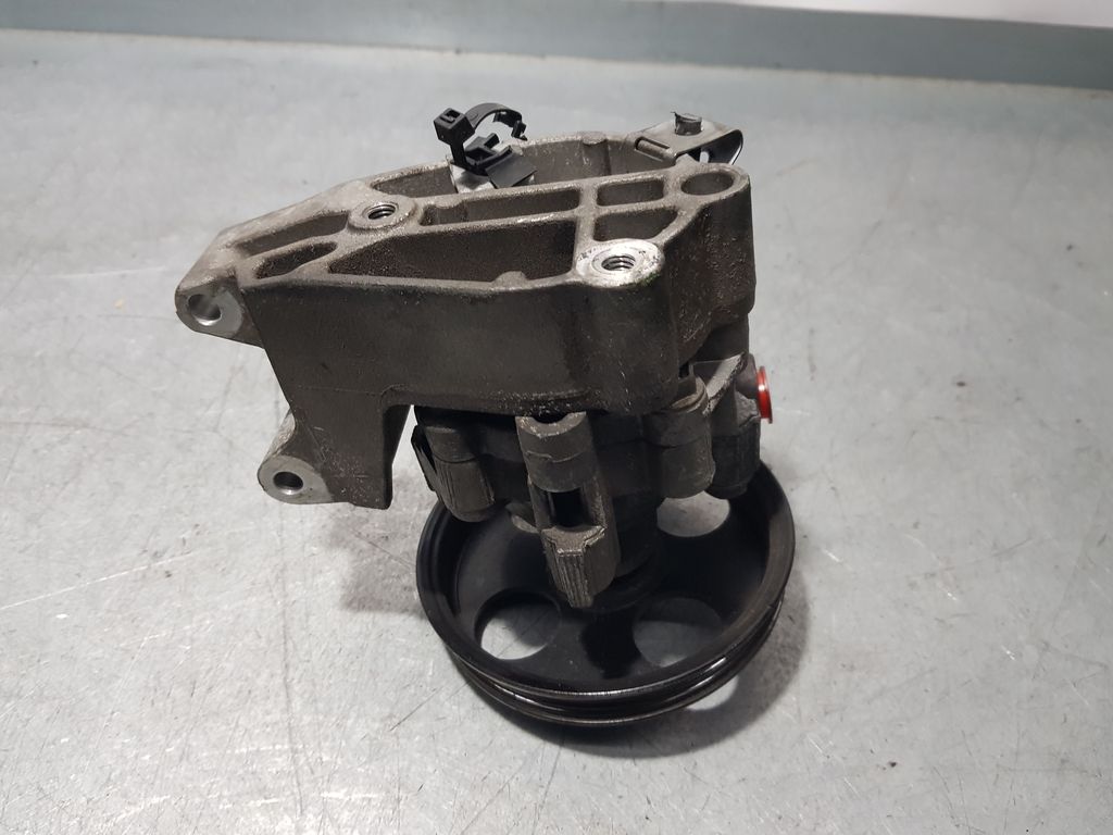 Bomba Direccion para Opel Insignia Sports Tourer