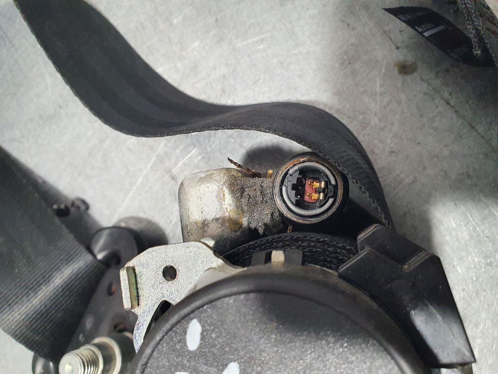 Pretensor Airbag Izquierdo para Dacia Lodgy