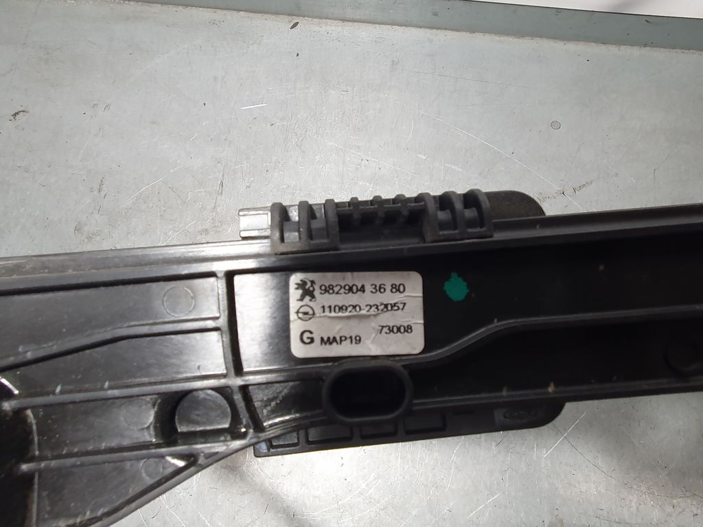Elevalunas Delantero Izquierdo para Peugeot 208 (P2)
