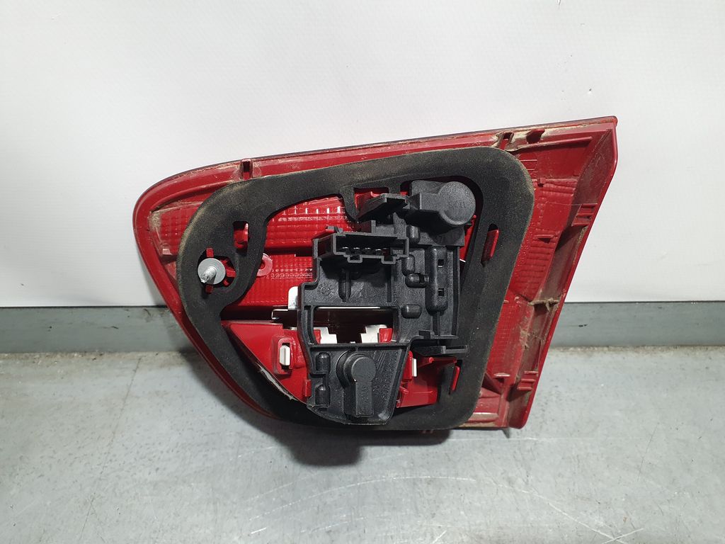Piloto Trasero Izquierdo para Seat Ibiza St (6J8)