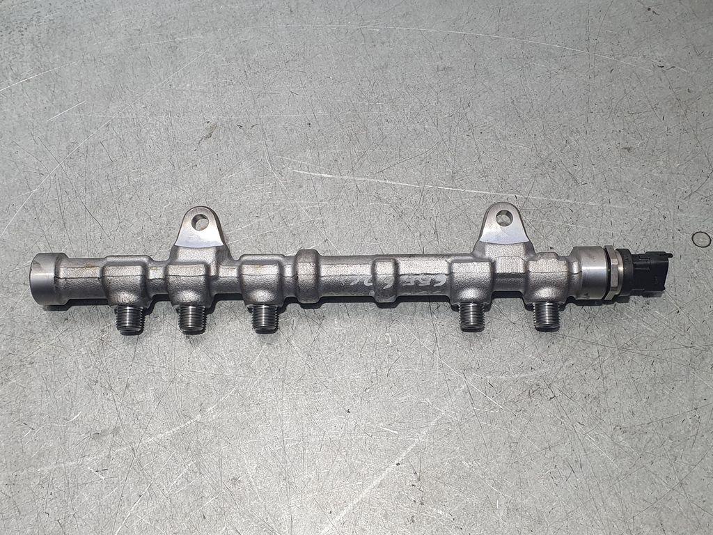 Rampa Inyectora para Fiat Doblo Ii Cargo (263)