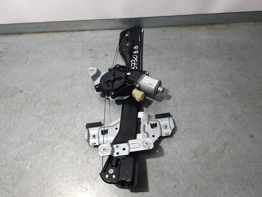 Elevalunas Delantero Derecho para Chevrolet Aveo Sedán
