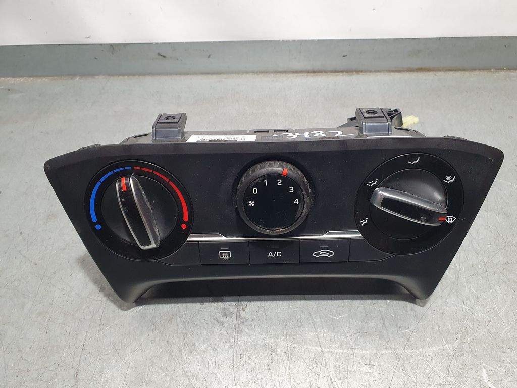 Mando Calefaccion / Aire Acondicionado para Hyundai I20