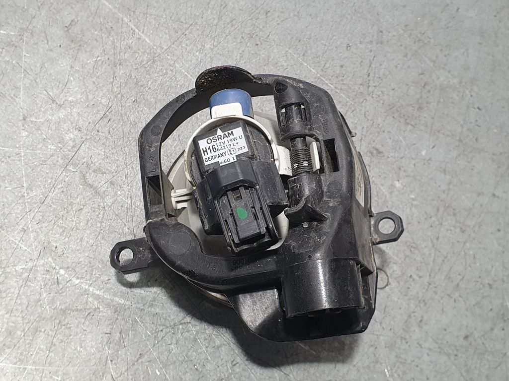Faro Antiniebla Izquierdo para Toyota Auris