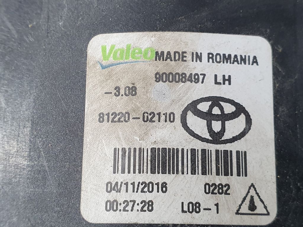 Faro Antiniebla Izquierdo para Toyota Auris