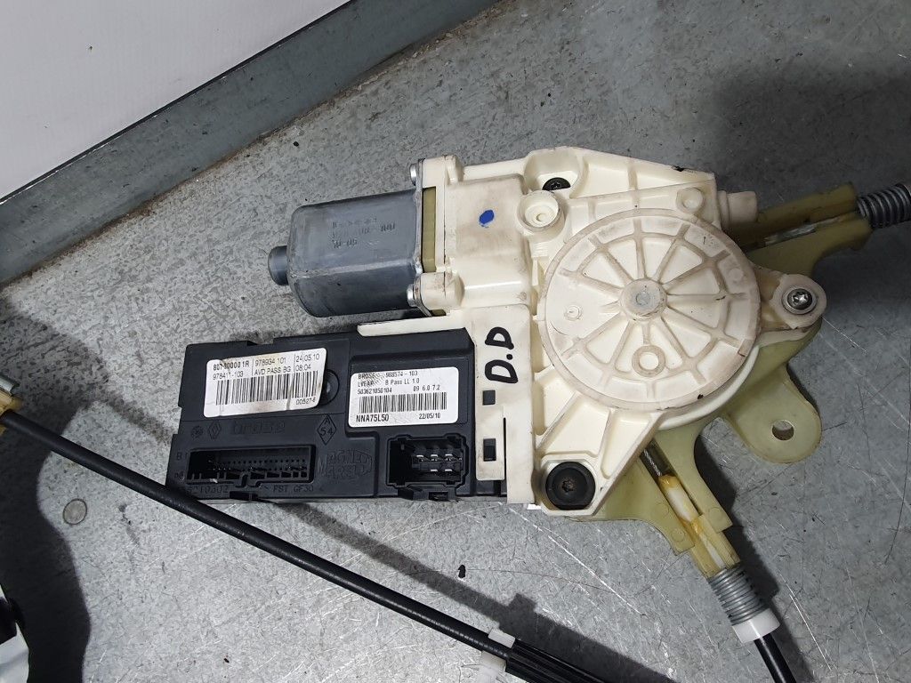 Elevalunas Delantero Derecho para Renault Laguna Grandtour Iii