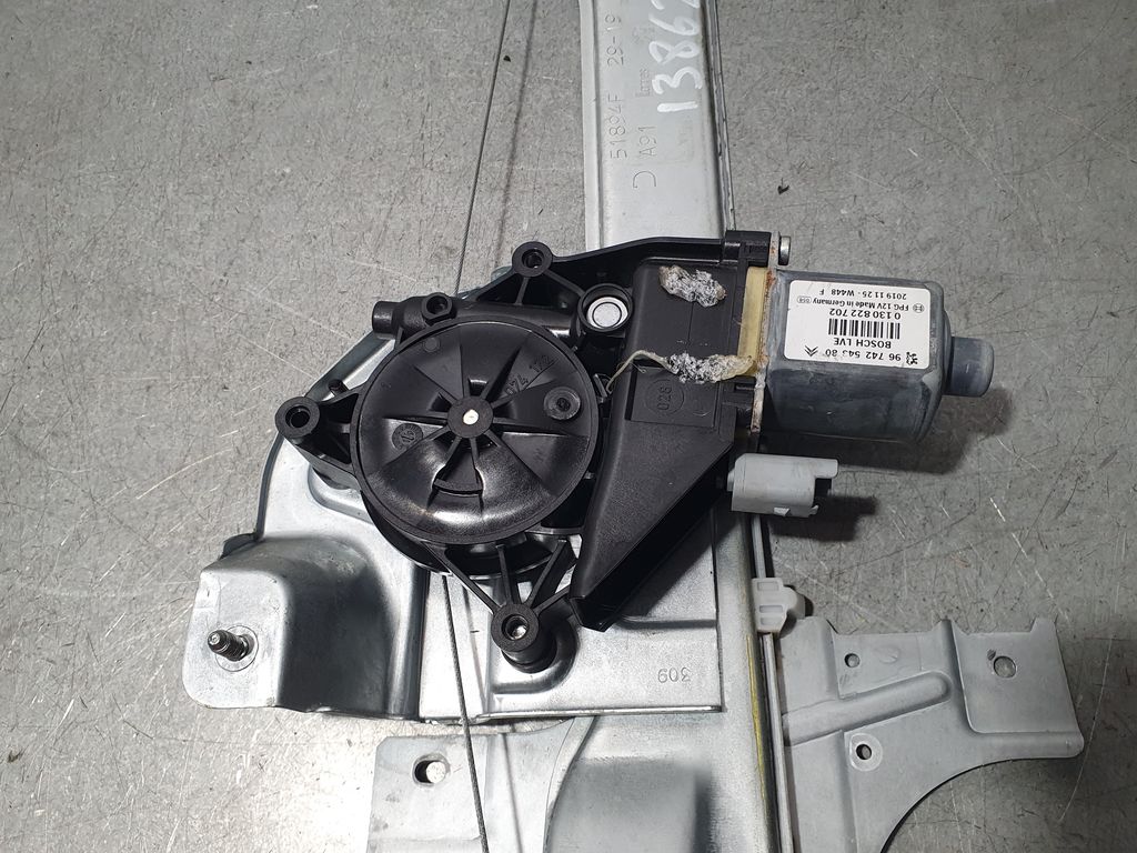 Elevalunas Delantero Derecho para Peugeot 208