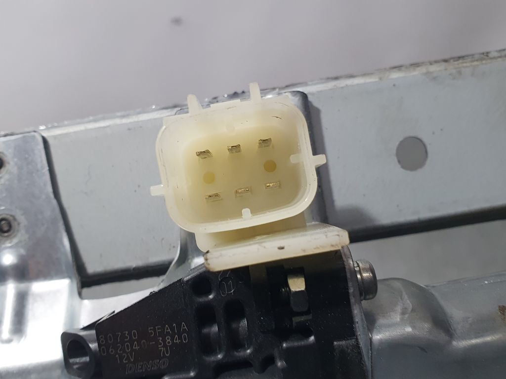 Elevalunas Delantero Izquierdo para Nissan Micra V (K14)