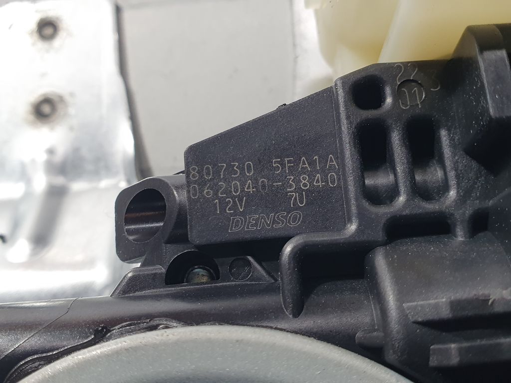 Elevalunas Delantero Izquierdo para Nissan Micra V (K14)