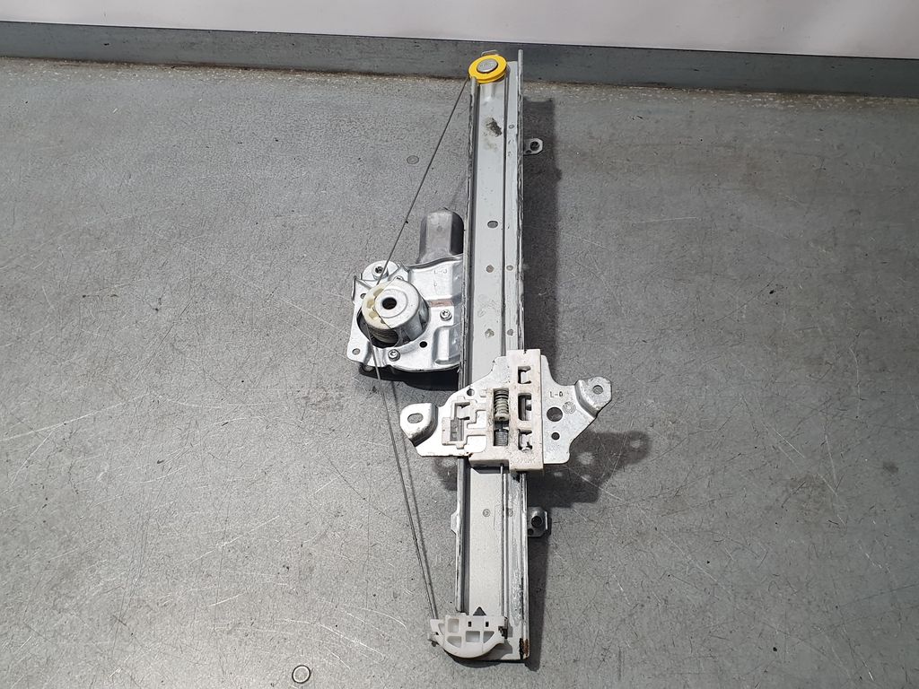 Elevalunas Delantero Izquierdo para Nissan Micra V (K14)