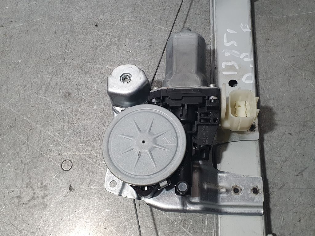 Elevalunas Delantero Derecho para Nissan Micra V (K14)