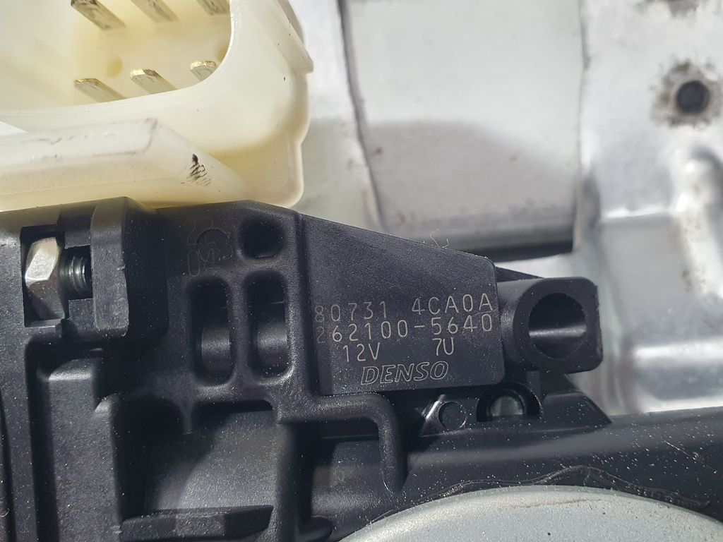 Elevalunas Delantero Derecho para Nissan Micra V (K14)