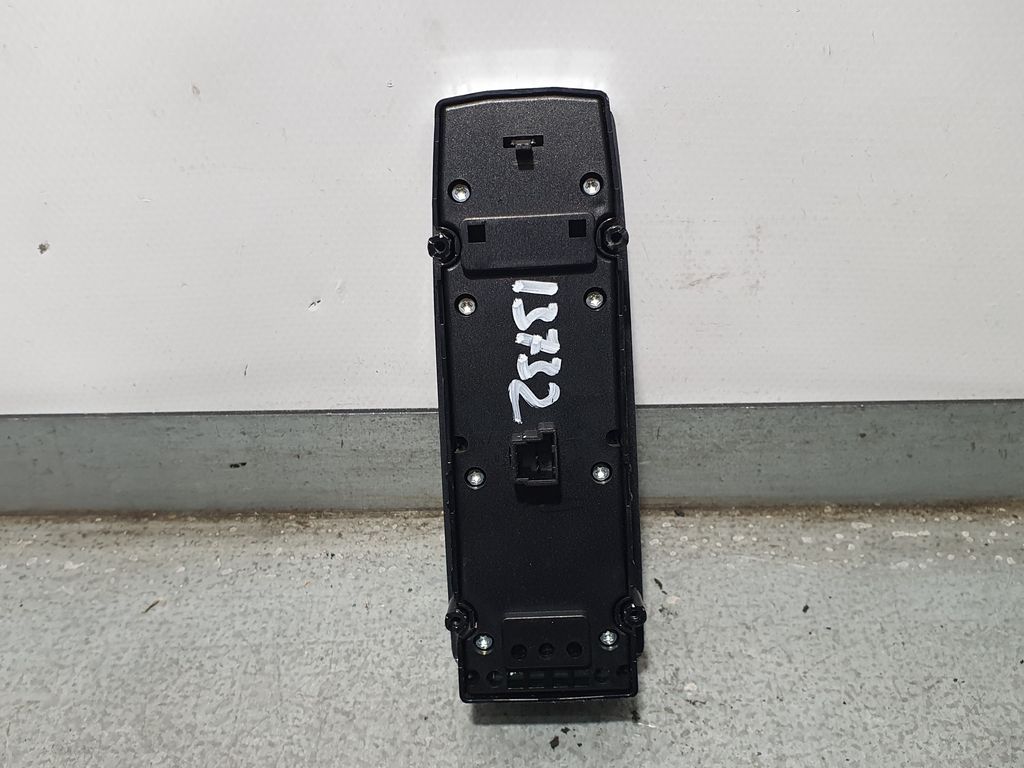 Mando Elevalunas Delantero Izquierdo para Mercedes-Benz Clase C (W204) Lim.