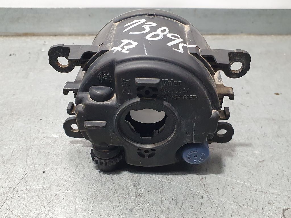 Faro Antiniebla Izquierdo para Ford Focus Lim. (Cb8)