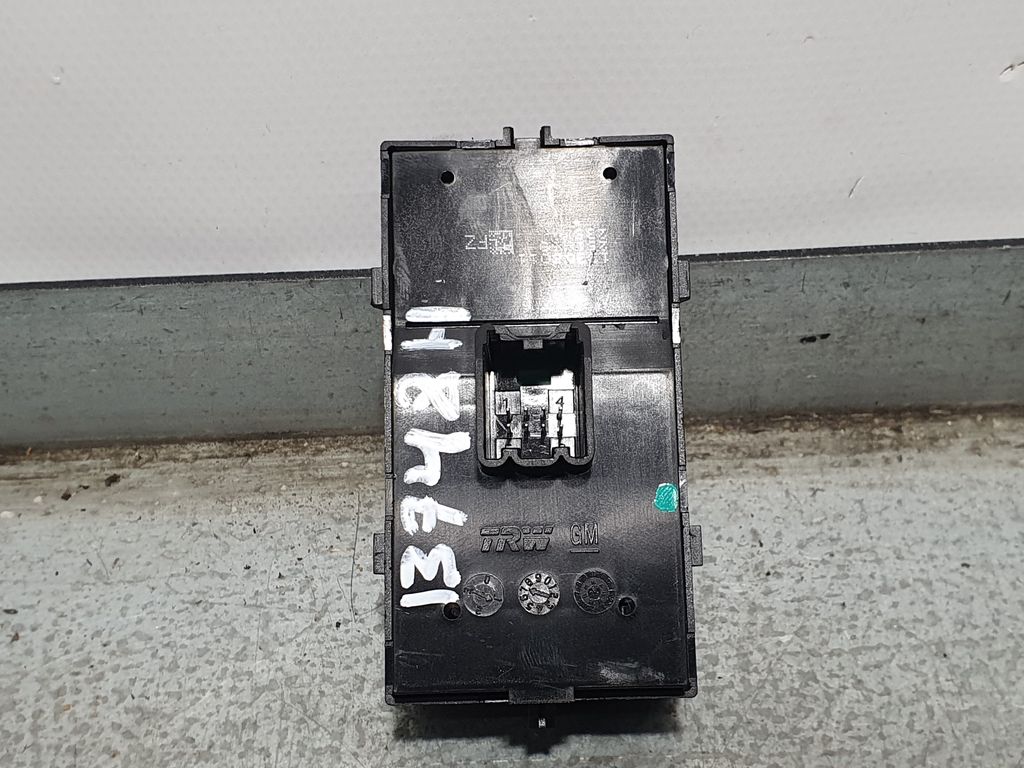 Mando Elevalunas Delantero Izquierdo para Opel Astra J Lim. 4Türig