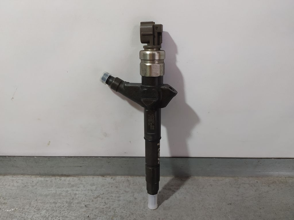Inyector para Nissan Almera (N16/E)