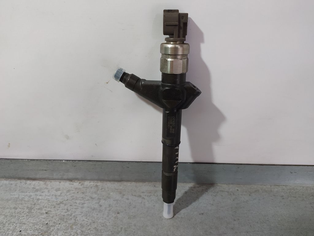 Inyector para Nissan Almera (N16/E)