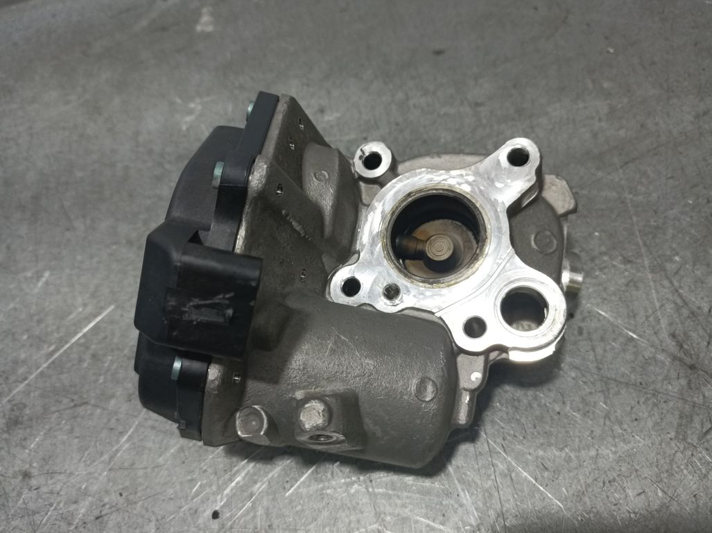Caja Mariposa Egr para Mercedes-Benz Clase C (W205) Familiar