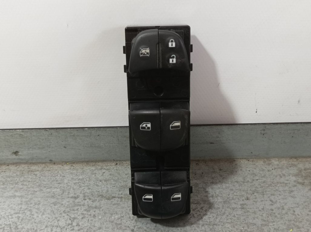 Mando Elevalunas Delantero Izquierdo para Nissan Micra V (K14)
