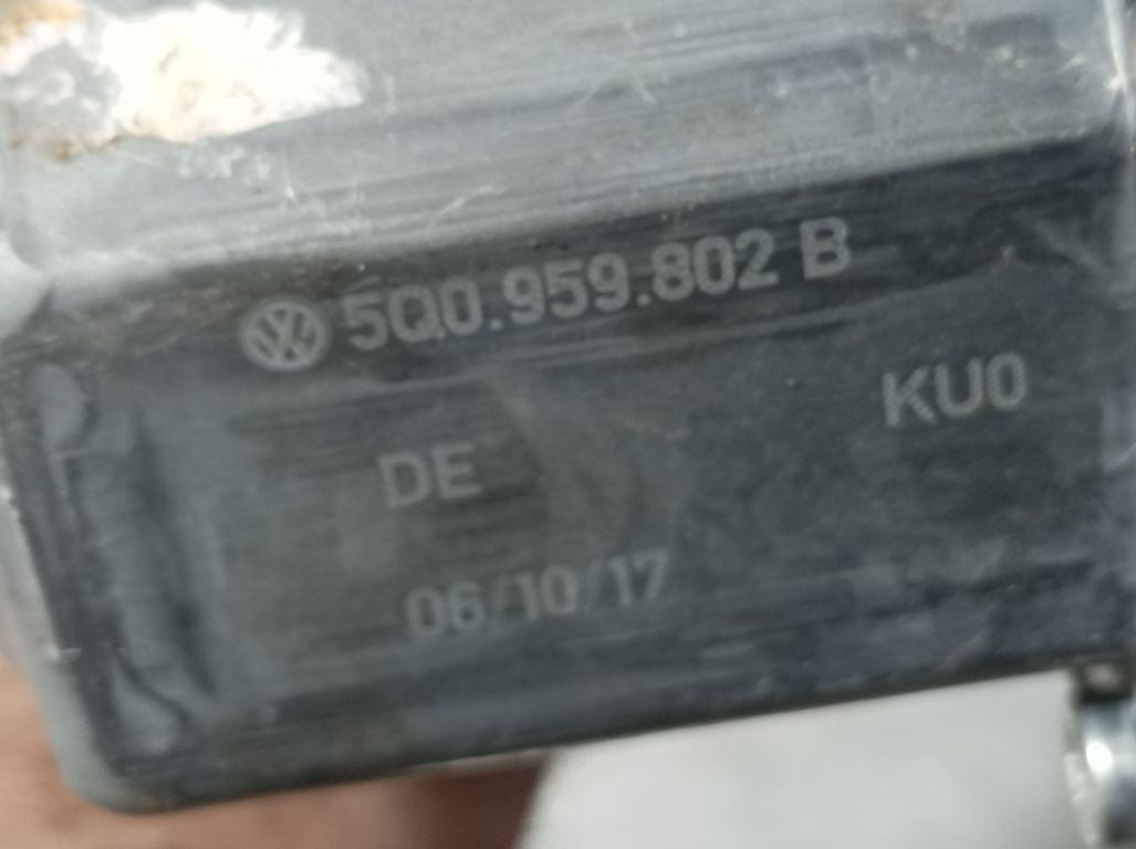 Motor Elevalunas Delantero Derecho para Skoda Superb (3V3)