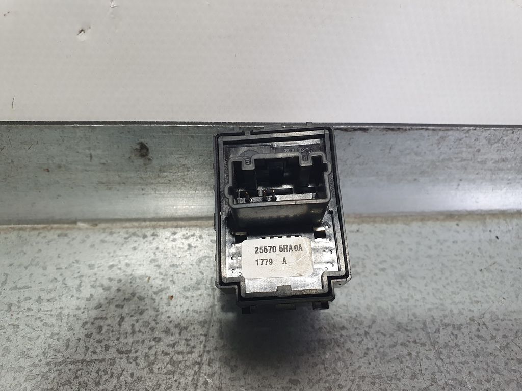 Mando Retrovisor para Nissan Micra V (K14)