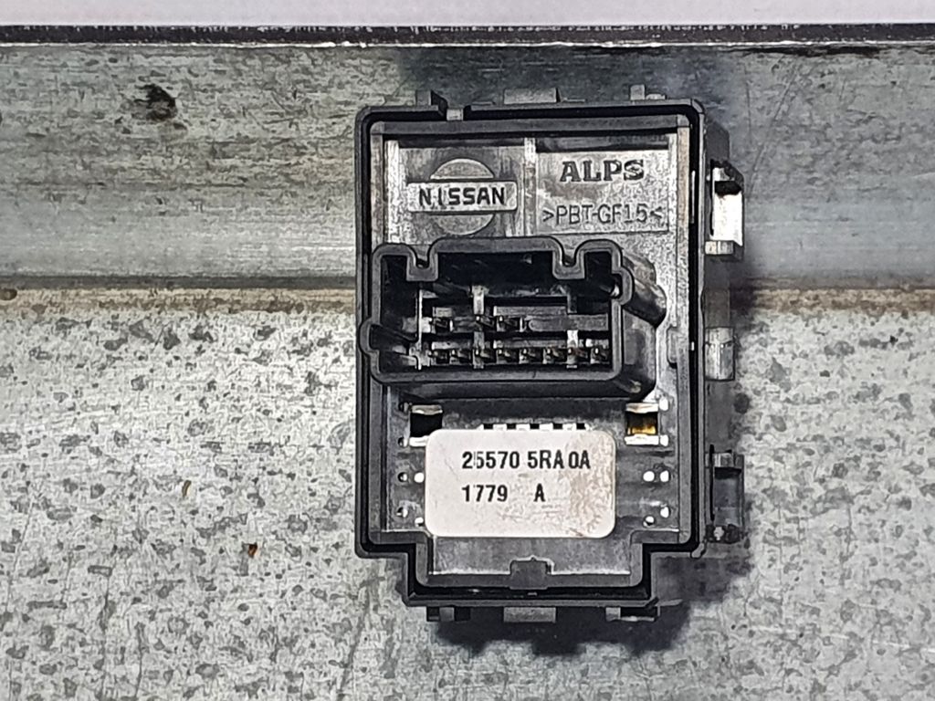 Mando Retrovisor para Nissan Micra V (K14)