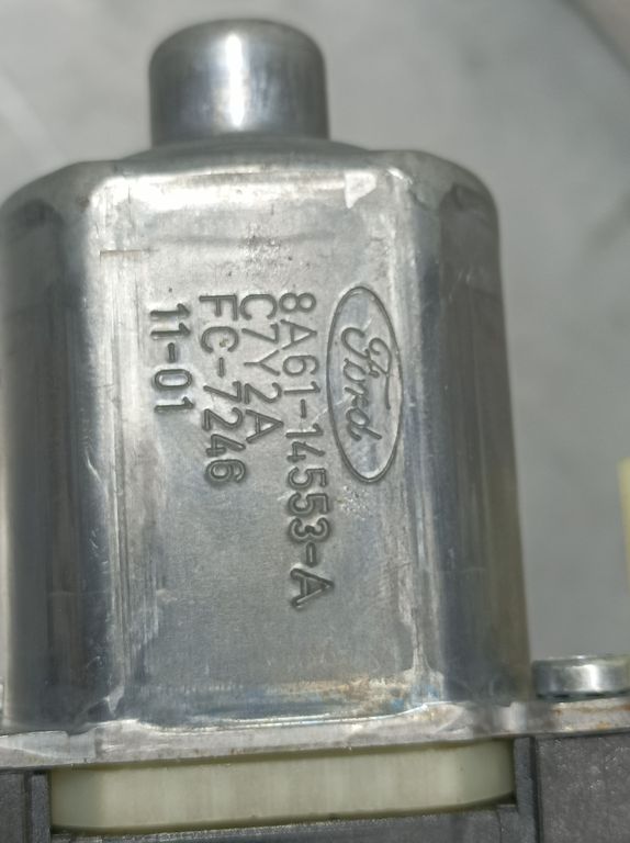 Motor Elevalunas Delantero Derecho para Ford Fiesta (Cb1)