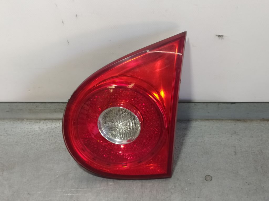 Piloto Trasero Derecho para Volkswagen Golf V Berlina (1K1)