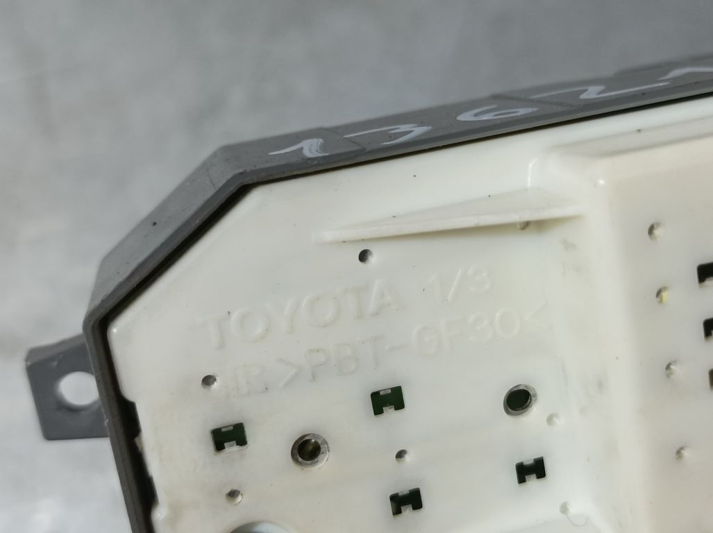 Mando Elevalunas Delantero Izquierdo para Toyota Yaris