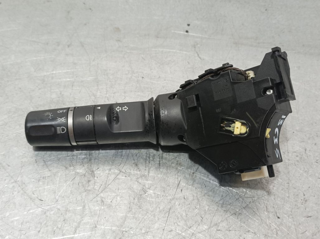 Mando Luces para Mazda 2 Lim. (De)