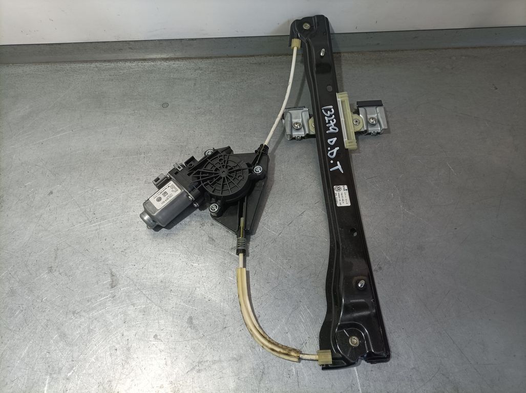 Elevalunas Delantero Derecho para Volkswagen Up! (122)