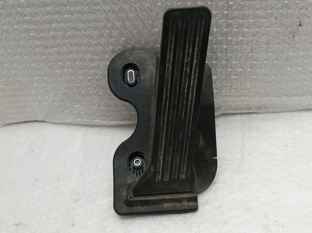 Potenciometro Pedal para Mazda 3 Lim. ()