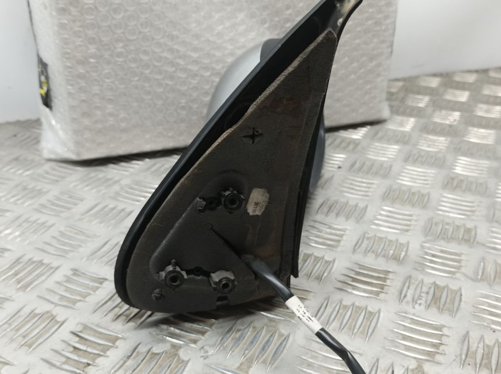 Retrovisor Derecho para Nissan Micra (K12E)