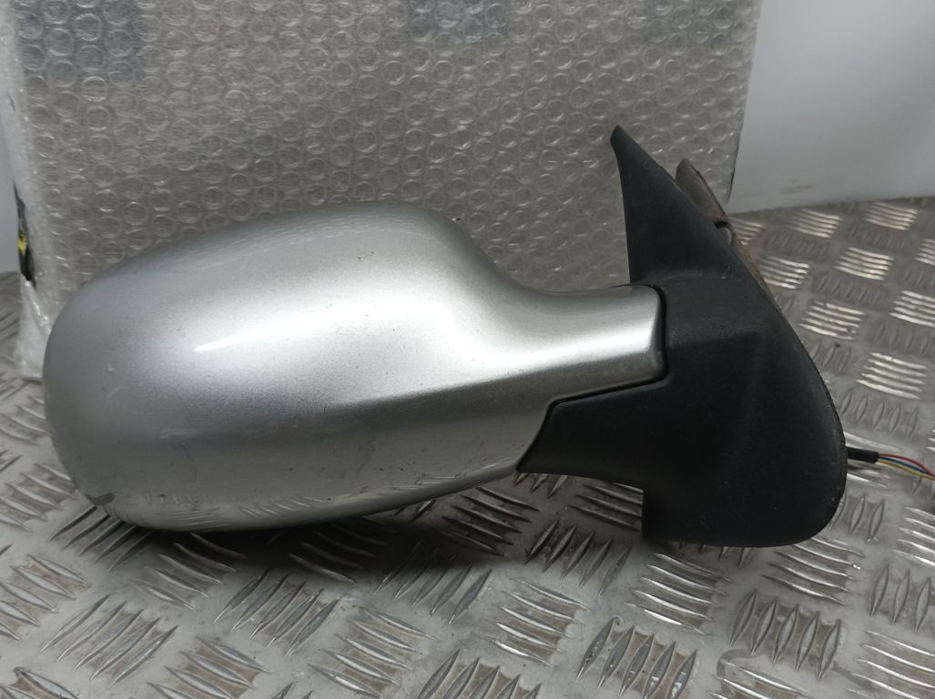 Retrovisor Derecho para Nissan Micra (K12E)