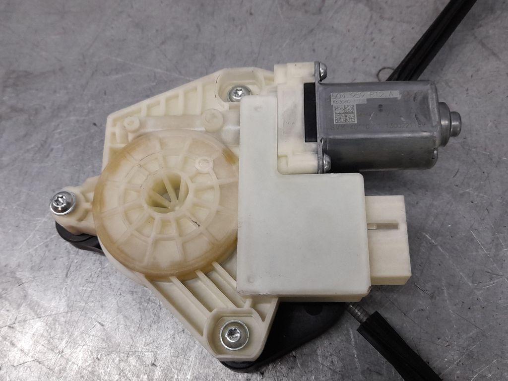 Elevalunas Trasero Derecho para Volkswagen Golf Vii Lim.