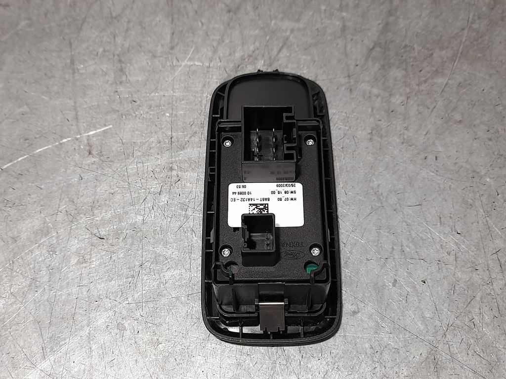 Mando Elevalunas Delantero Izquierdo para Ford Fiesta (Cb1)