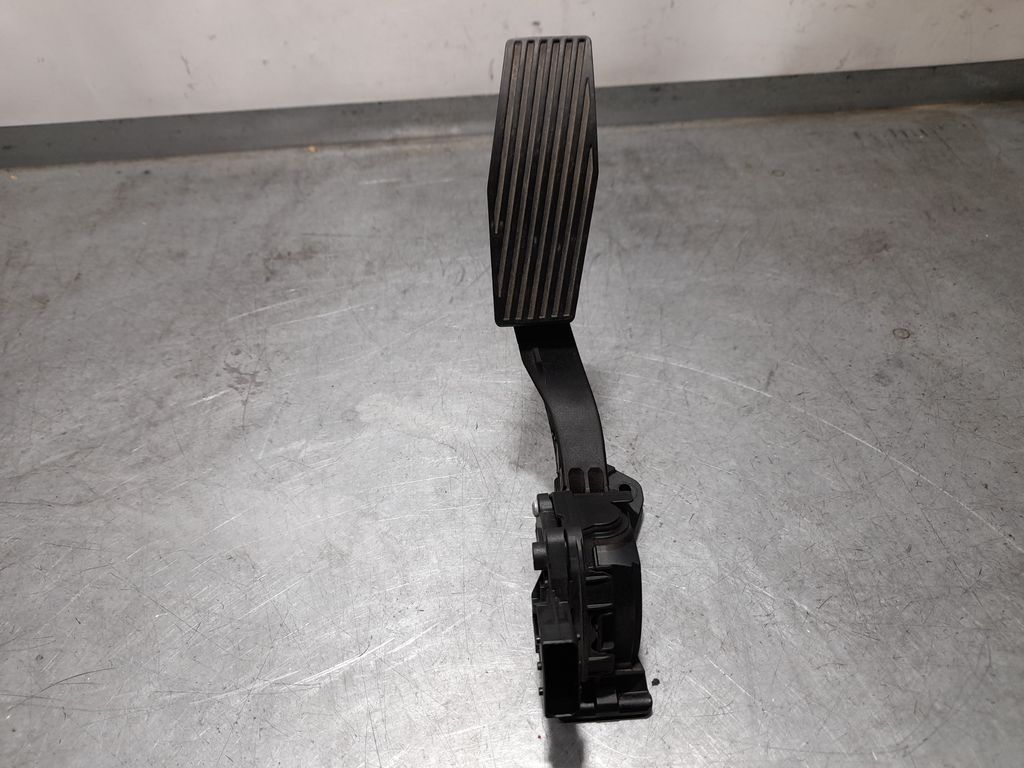 Pedal Acelerador para Opel Astra J Lim.