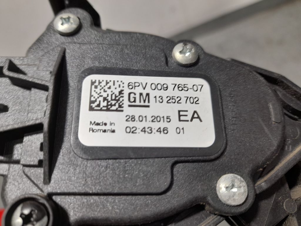 Pedal Acelerador para Opel Astra J Lim.