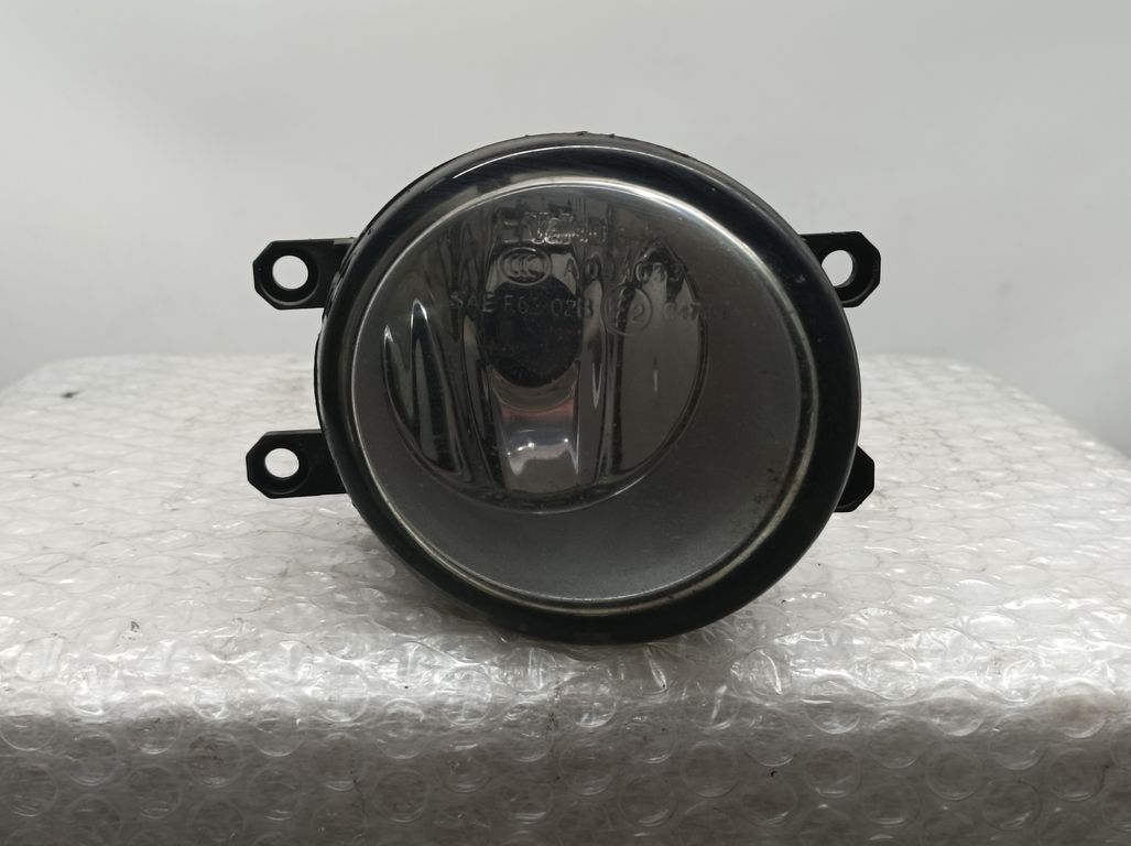 Faro Antiniebla Derecho para Toyota Yaris