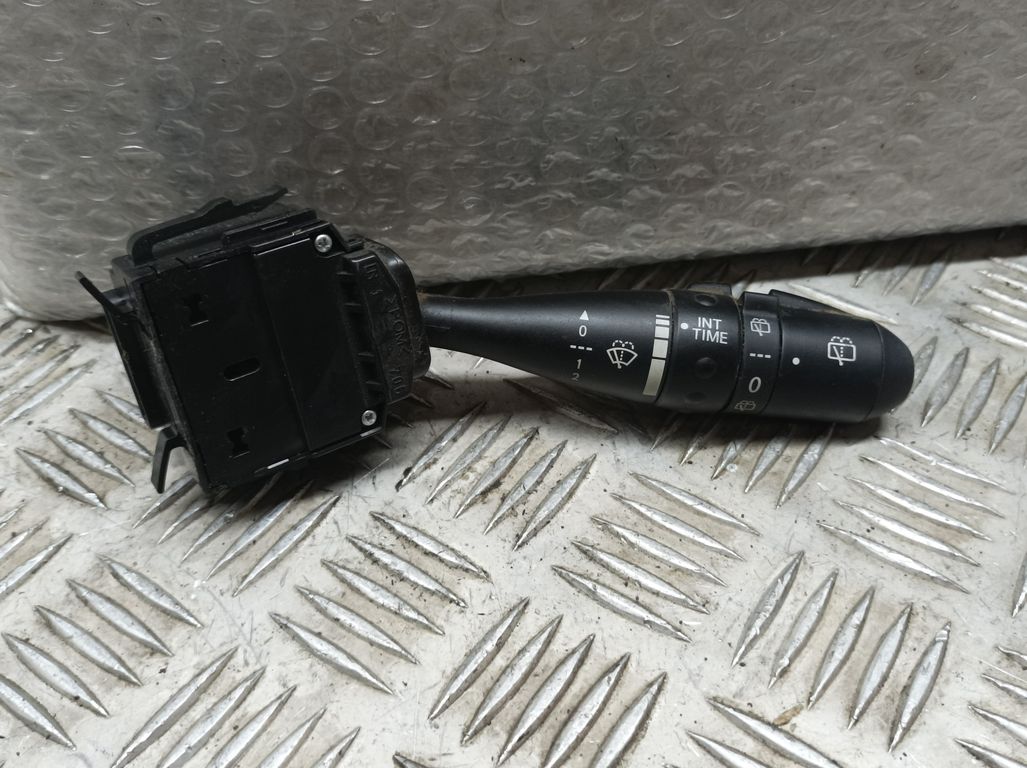 Mando Limpia para Mitsubishi Colt Berlina 5 (Z)