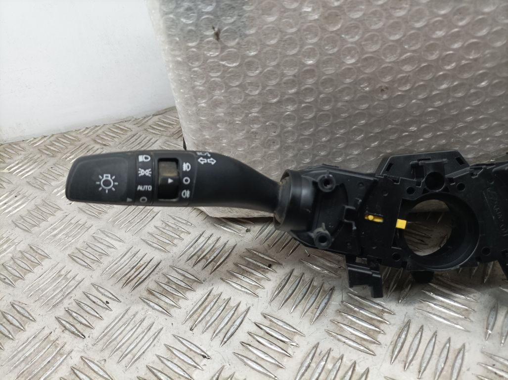 Mando Luces Y Limpia para Kia Rio (Yb)