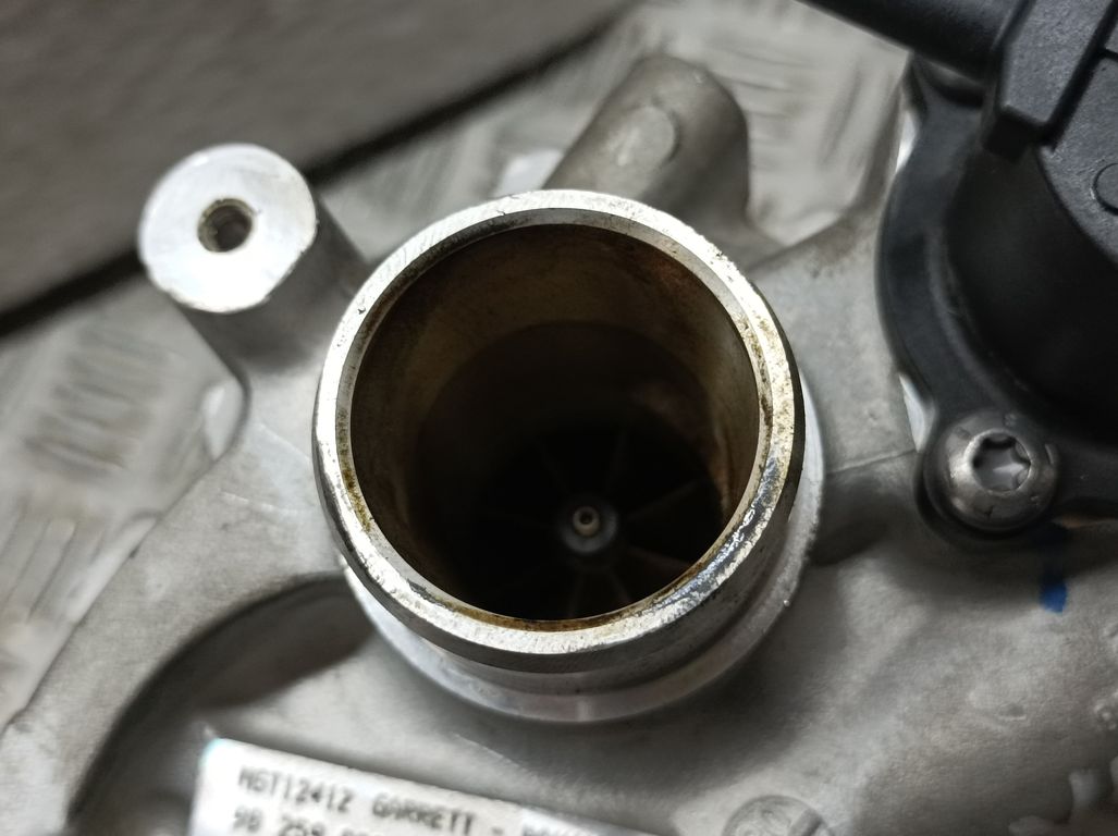 Turbocompresor para Peugeot 208