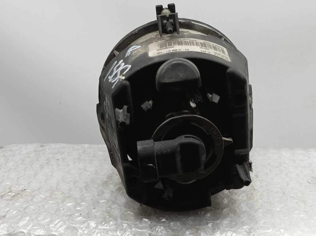 Faro Antiniebla Derecho para Chrysler 300 C