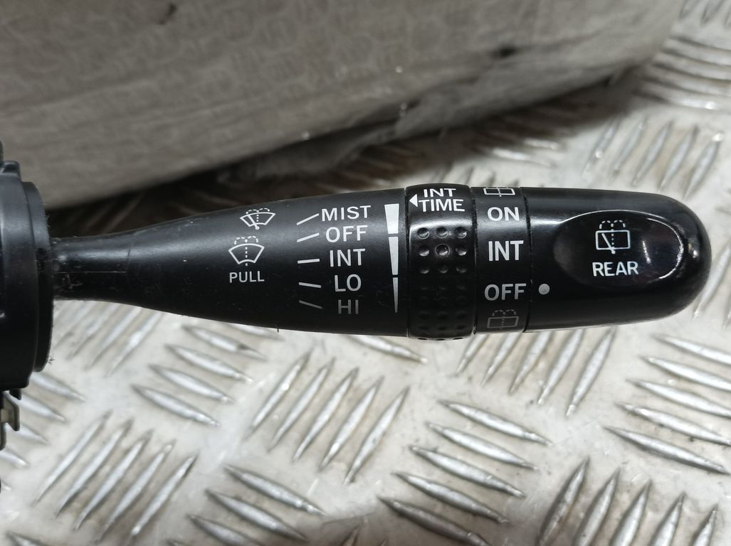 Mando Limpia para Toyota Corolla (E12)