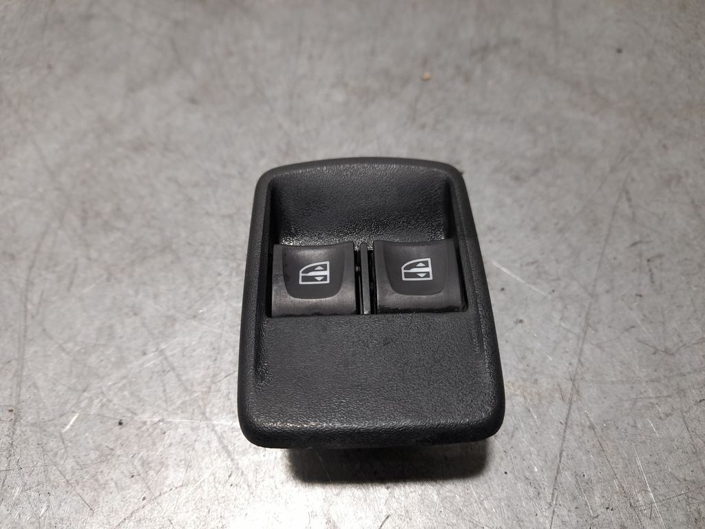 Mando Elevalunas Delantero Izquierdo para Dacia Sandero